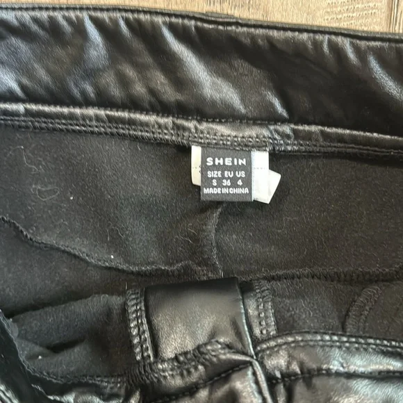 SHEIN Leather Look Slant Pocket Flare Leg Pants Size Small - Picture 3 of 8